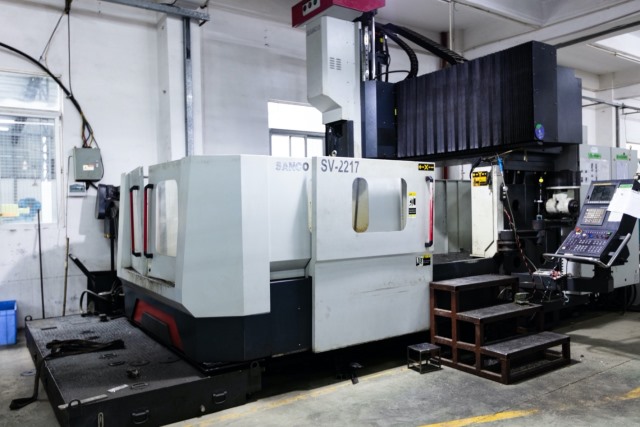 CNC planer milling machine