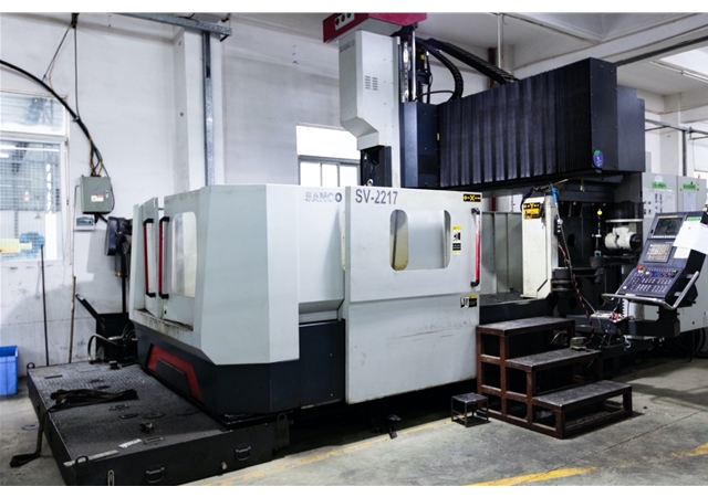 CNC planer milling machine